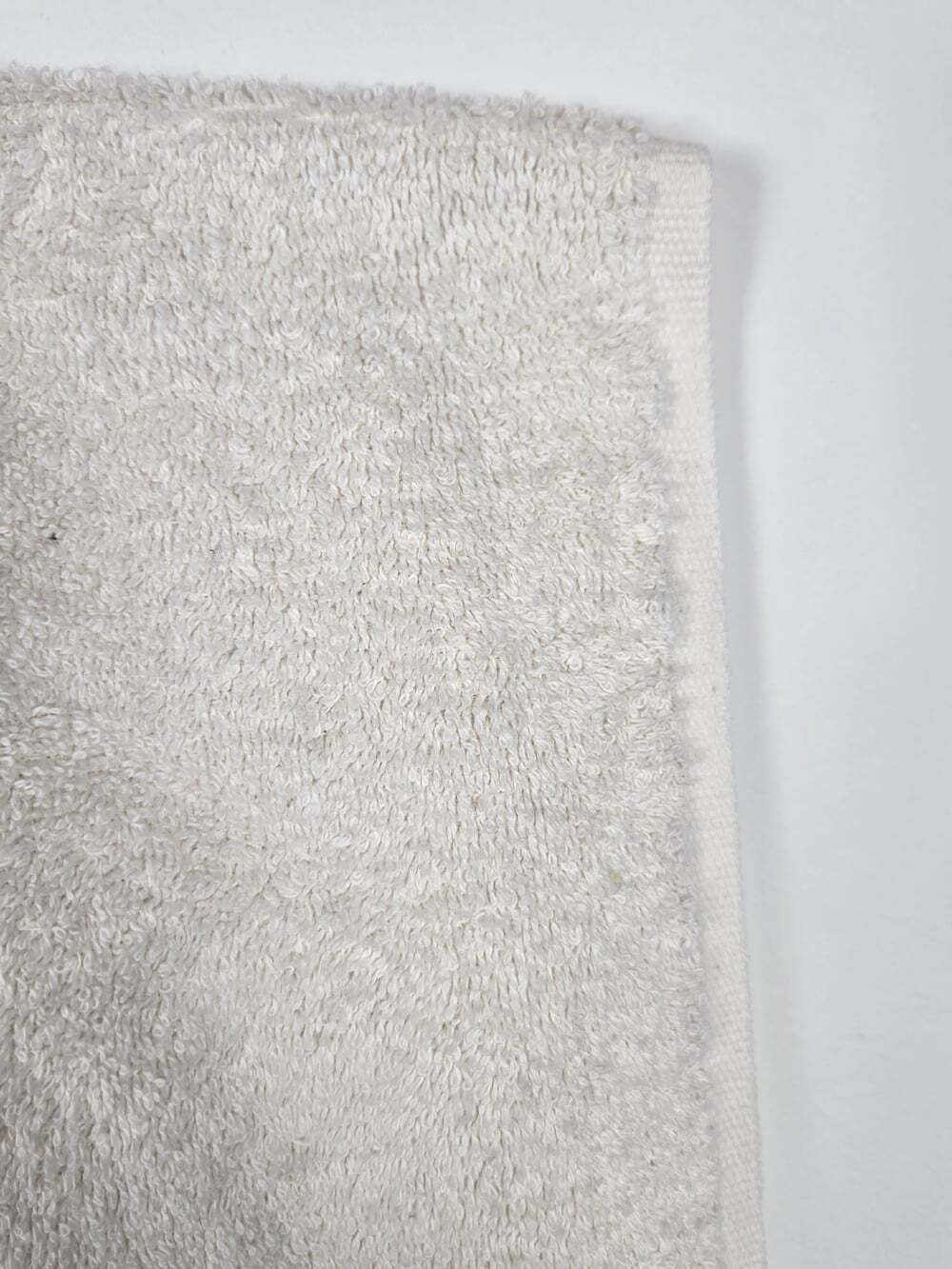 Croscill Home  Bath Towel Vintage Blue Gold Paisley Fringe 100% Cotton 50x27 - Picture 3 of 5